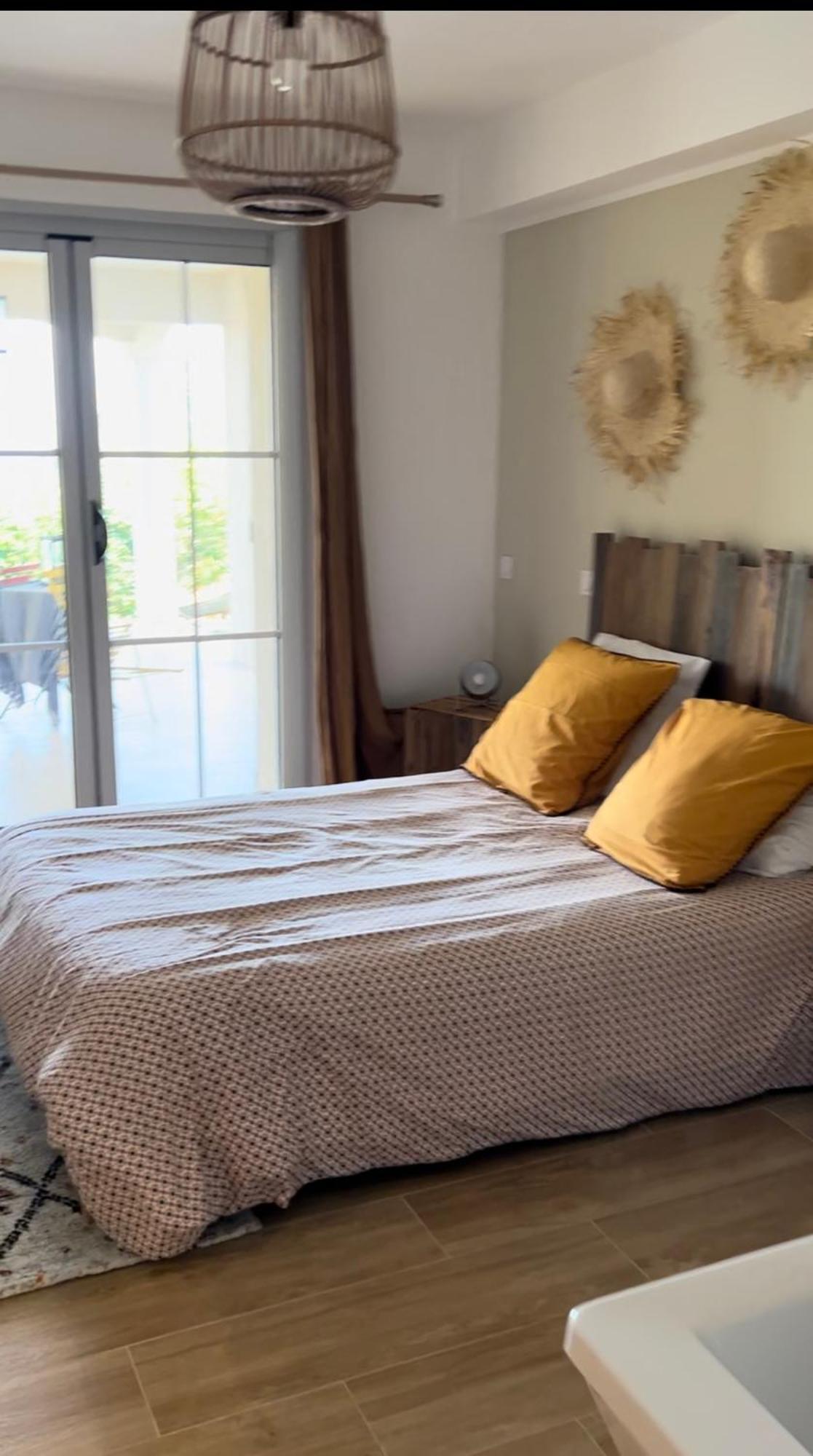 פטרימוניו Chambre De Charme Andria Jacuzzi מראה חיצוני תמונה